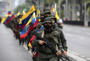 Régimen de Maduro inicia ejercicios militares en aniversario de la muerte de Chávez (FOTOS)