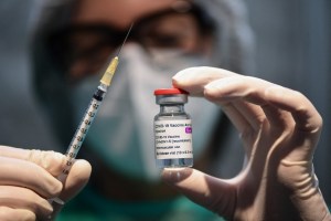 AstraZeneca, la vacuna que trae de cabeza a la Unión Europea