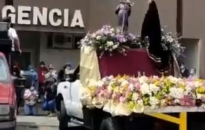Nazareno hizo su primera parada en el Hospital Victorino Santaella de Los Teques (Video)