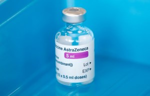 OMS reiteró que la vacuna de AstraZeneca presenta más beneficios que riesgos