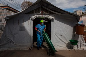 Más de mil 300 nuevos contagios dejaron atrás a la lenta vacunación en Venezuela