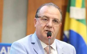 Murió de Covid-19 diputado brasileño que propuso ley contra la vacunación
