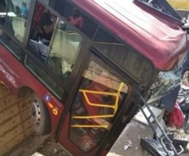 Al menos cuatro muertos y 15 heridos tras accidente de tránsito en la carretera Cantaura – El Tigre