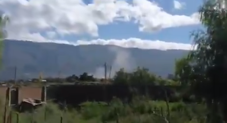 Un avión militar se estrella contra una casa en Bolivia dejando al menos un muerto (VIDEO)