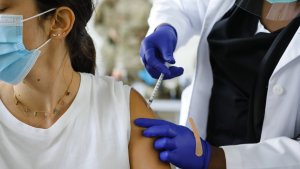 Aplazaron apertura de nuevo centro de vacunación contra Covid-19 en Hialeah