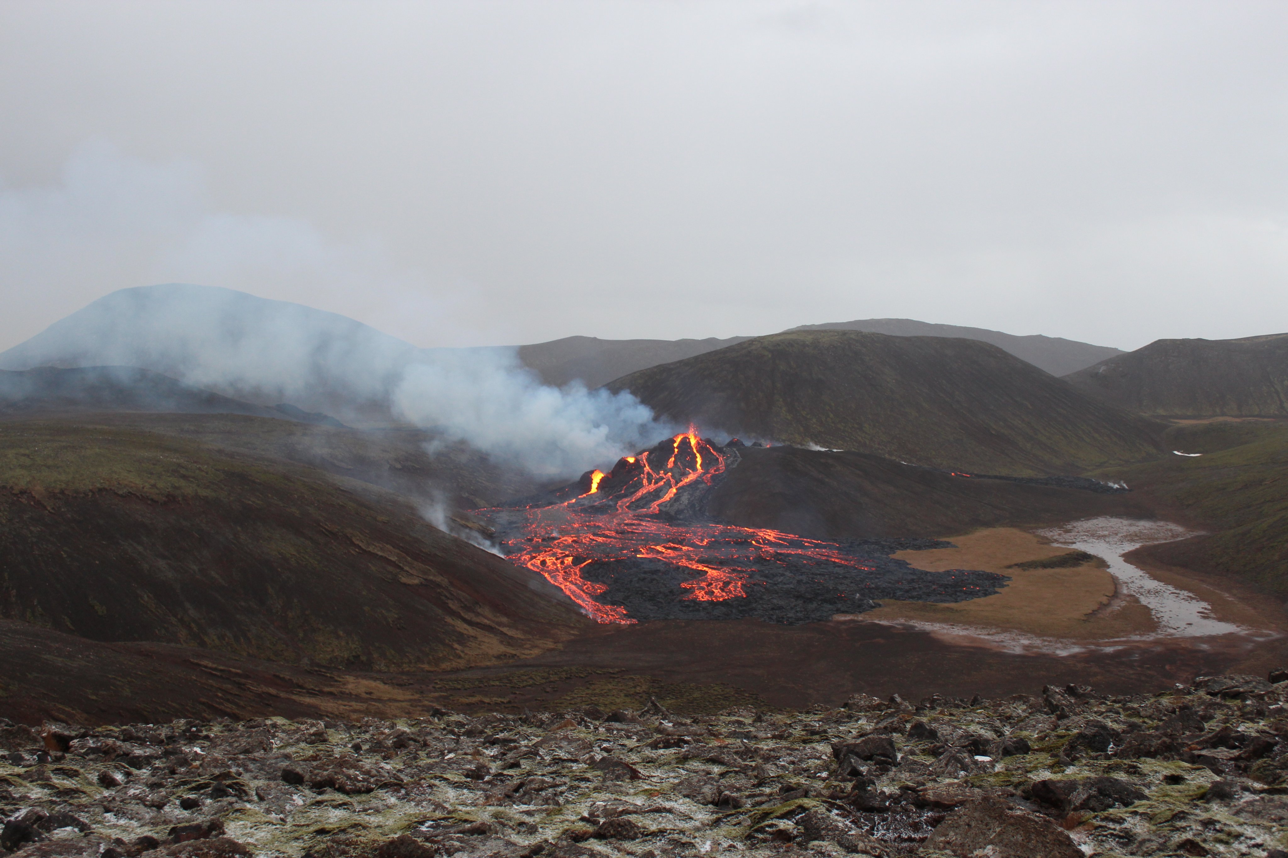 Un volcán despierta en Islandia tras 800 años inactividad (Imágenes)