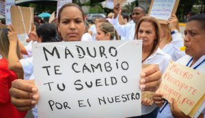 Trabajadores de la salud exigen vacunación de todo el personal sanitario de Venezuela