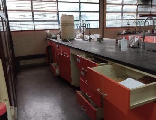 El hampa causó destrozos en los laboratorios de la Facultad de Ciencias de la UCV (FOTOS)