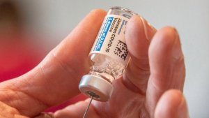 ¿Combinar las vacunas contra el Covid-19 es efectivo? Investigadores en EEUU explican