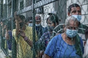Acnur pide más financiación para frenar el impacto de pandemia entre los desplazados