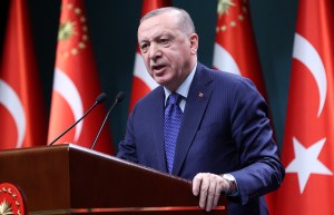 Un total de 22 exmilitares turcos fueron condenados a cadena perpetua por golpe fallido contra Erdogan