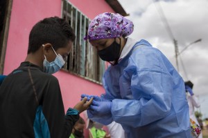 Investigadores elaboran plan para erradicar la malaria, que tiene un repunte en Venezuela