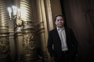 Dudamel quiere aportar su “ADN” a la Ópera de París