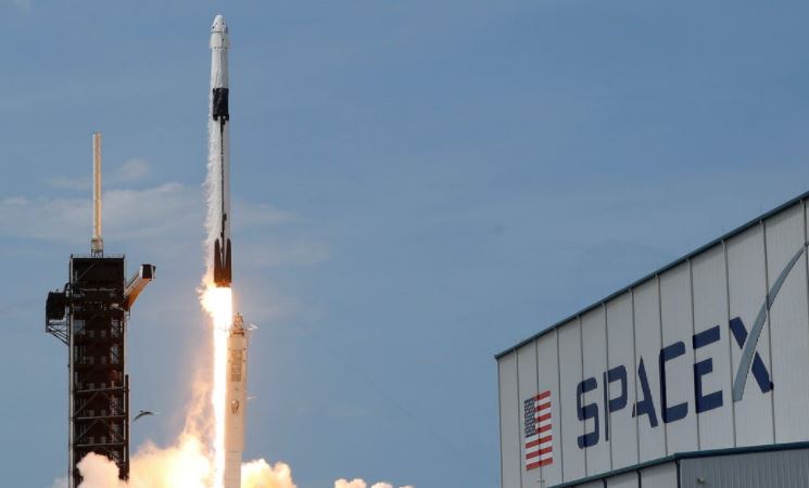 SpaceX envió al espacio otro grupo de 60 satélites Starlink
