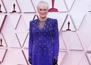 Los mejores y peores vestidos de los Oscars 2021 (En vivo)