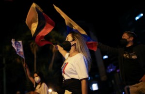 EN IMÁGENES: La celebración de los ecuatorianos ante la casi cantada victoria de Lasso