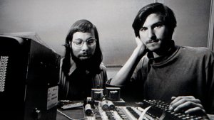 Apple cumple 45 años: El mito del garaje y los mil 300 dólares de capital inicial