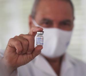 Comienzan las pruebas de la vacuna cubana contra el coronavirus en Irán
