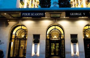 Robaron miles de dólares en joyas dentro del lujoso hotel parisino George V