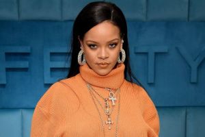 Rihanna presume trailer para el show de medio tiempo del Super Bowl