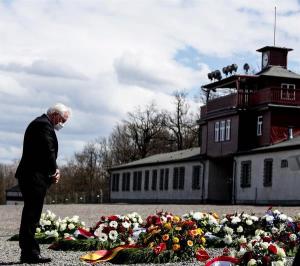 Alemania llama a no olvidar 76 años tras la liberación de campo de Buchenwald
