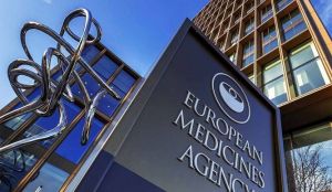 Agencia Europea de Medicamentos aprobó dos tratamientos con anticuerpos contra el Covid-19