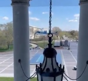 EN VIDEO: Desconcierto por aterrizaje de helicóptero en el Capitolio de EEUU