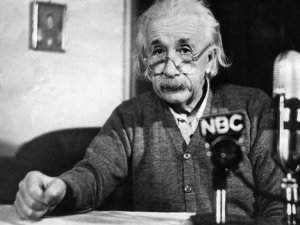 Subastaron a precio récord un manuscrito de Einstein sobre la Teoría de la Relatividad