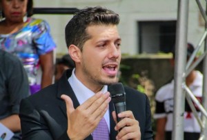 Eric Ondarroa: Venezuela conmemoró el día mundial de la educación con escuelas cerradas y a merced del hampa