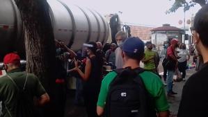 Protestaron en el centro de Caracas para exigir suministro de agua potable #6Abr (Fotos)