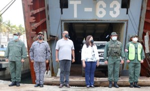 Maduro envió ayuda humanitaria a San Vicente y las Granadinas, mientras la crisis se agudiza en Venezuela