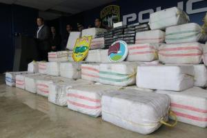 Golpe contra el narcotráfico: Incautan millonario cargamento de cocaína en las costas de Puerto Rico