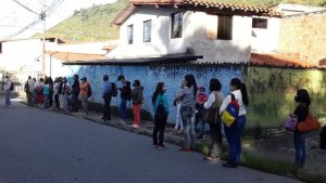 Colas y más colas: Reportan en Mérida falla en el servicio de transporte público este #13Abr