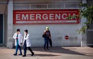 Hospitales en Venezuela sin personal por falta de combustible