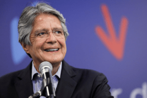 Guillermo Lasso, el conservador que giró al centro político para presidir Ecuador