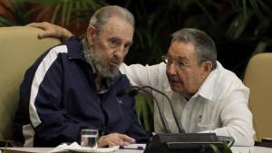El Nuevo Herald: Raúl Castro fue el esbirro de Fidel, pero también le dio la mano a Obama. ¿Cuál será su legado?