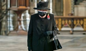 La reina Isabel II retoma sus obligaciones reales en Palacio tras la muerte de Felipe de Edimburgo