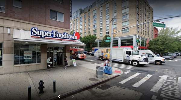 Recolector de basura murió aplastado por un camión de supermercado en Nueva York