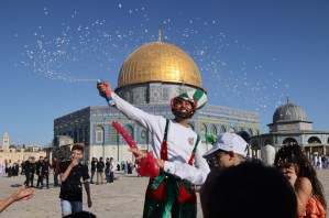 Así celebran el fin del ramadán en Jerusalén tras la violencia de los últimos días