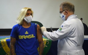 La Fiscalía tendrá 90 días para investigar a Bolsonaro por vacunas anticovid