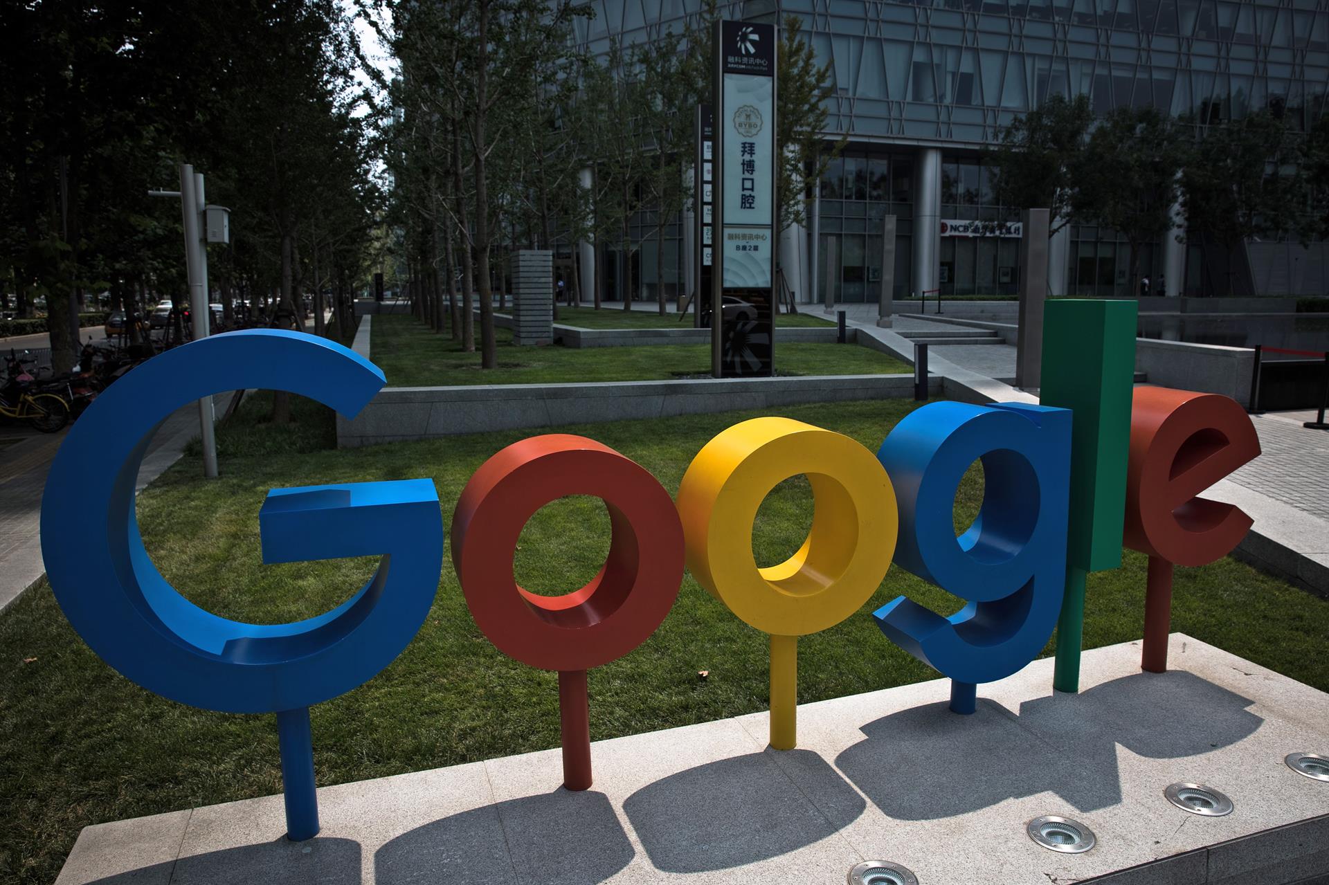 Docenas de estados de EEUU demandan a Google por “comisión extravagante” en su Play Store