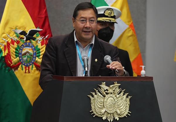 Arce anuncia un lote para Bolivia de 1,5 millones de vacunas antiCovid-19