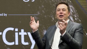 Elon Musk hace que el bitcóin se vuelva a desplomar con un tuit