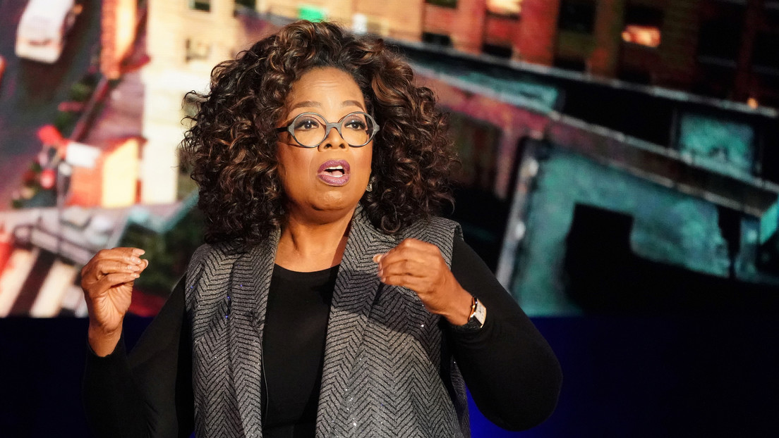 Oprah Winfrey habla cómo dio a luz a los 14 años tras ser violada repetidamente por varios familiares