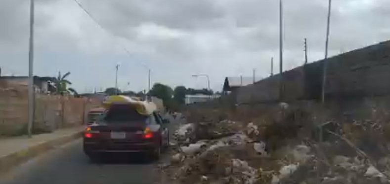 Denunciaron que calles de Maracaibo están intransitables por la acumulación de basura (VIDEO)