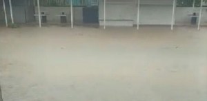 Fuertes lluvias inundan las calles en Guanare (VIDEO) #28May