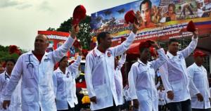 Médicos cubanos “alquilados” por Maduro se suicidaron o murieron de enfermedades curables