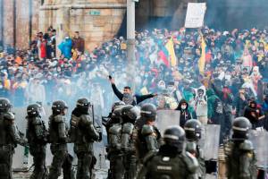 Duque y manifestantes retomaron acercamientos tras un mes de crisis en Colombia