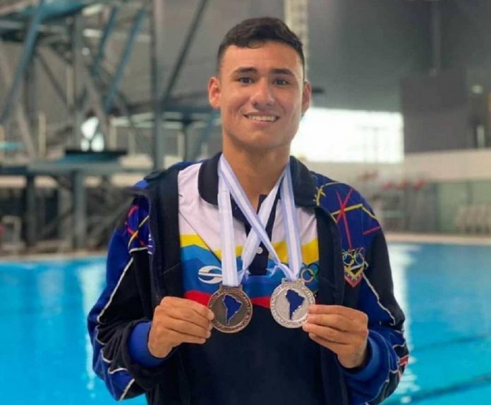 Óscar Ariza, primer venezolano que da el salto a las piscinas de Tokio-2020