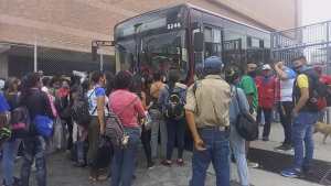 Chavistas amedrentaron a la periodista Argelys Torres por cubrir protesta de transporte en Mérida